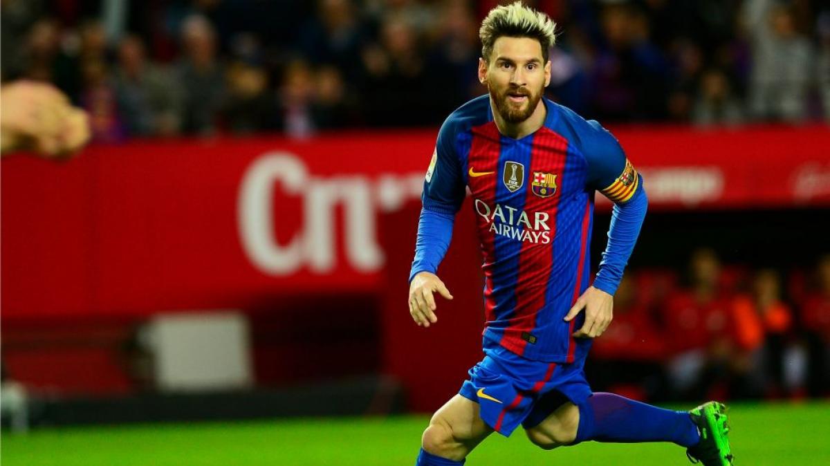 Lionel Messi scores 500th goal for Barcelona