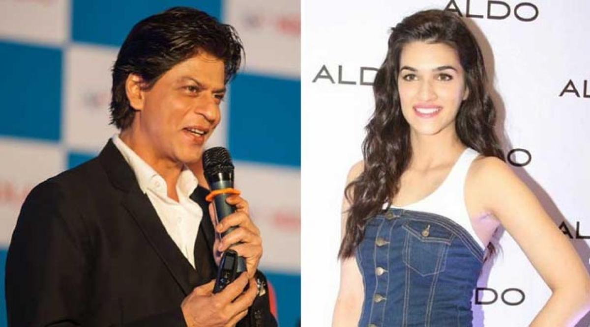 SRK does it for Kriti Sanons Manwa Emotion Jaage