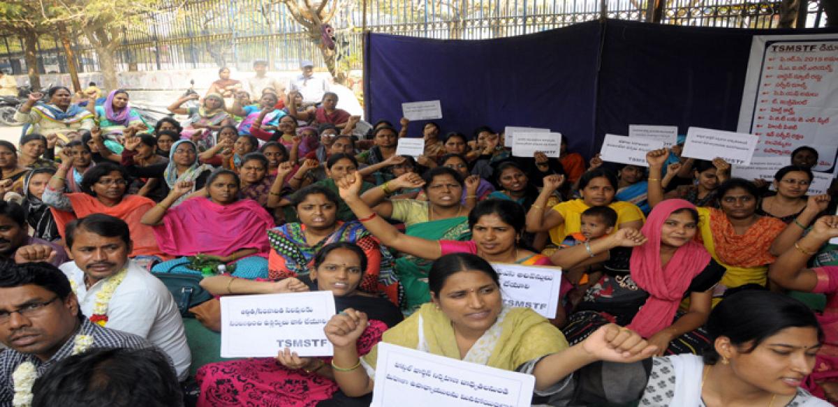 Model School teachers withdraw agitation