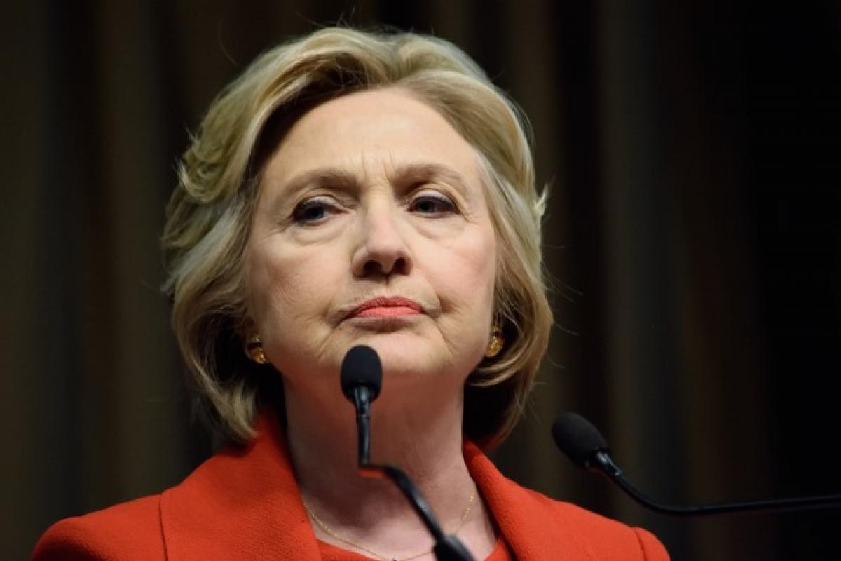 FBI re-opens investigation into Hillary Clintons private email use