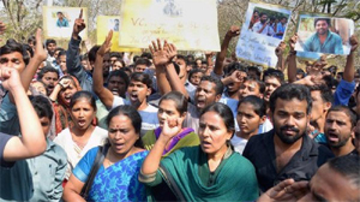 HCU students to intensify protest demanding V-C Appa Raos arrest