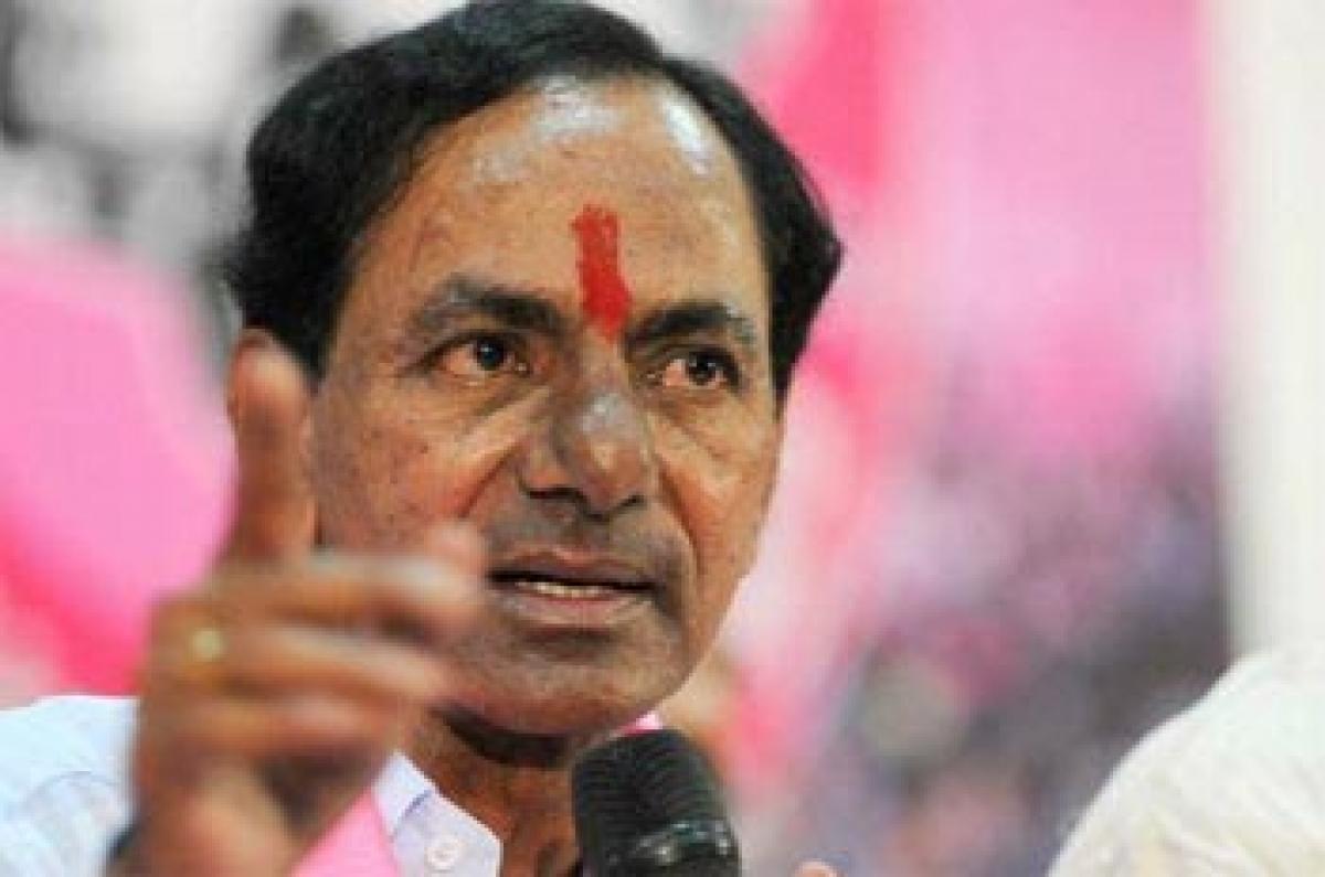 Hero’s welcome to KCR