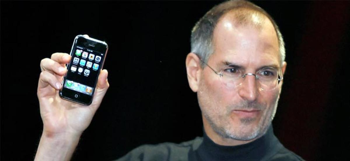 Apple still a star without Steve Jobs, but doubts linger