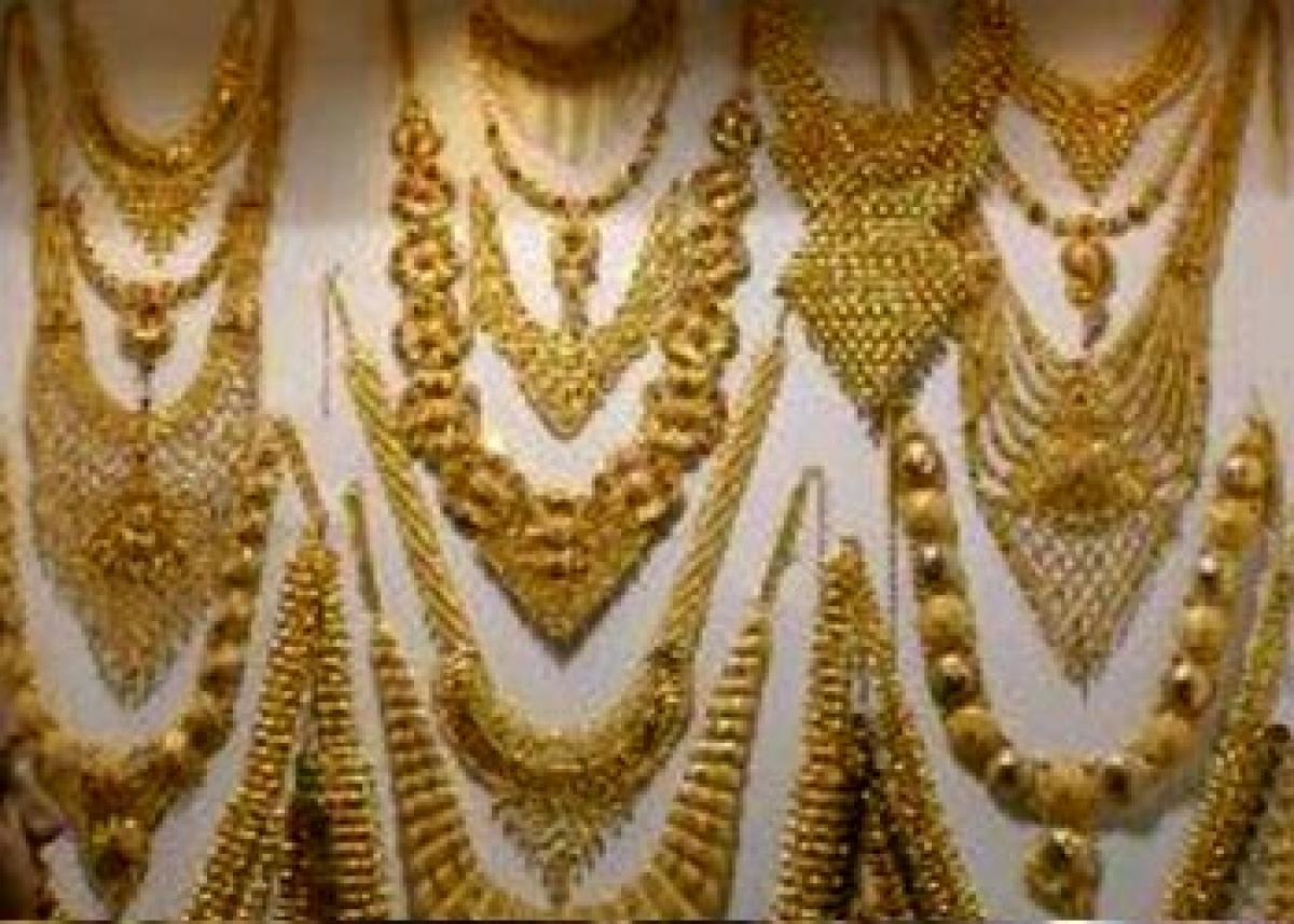 Indian jewellers on strike over excise duty