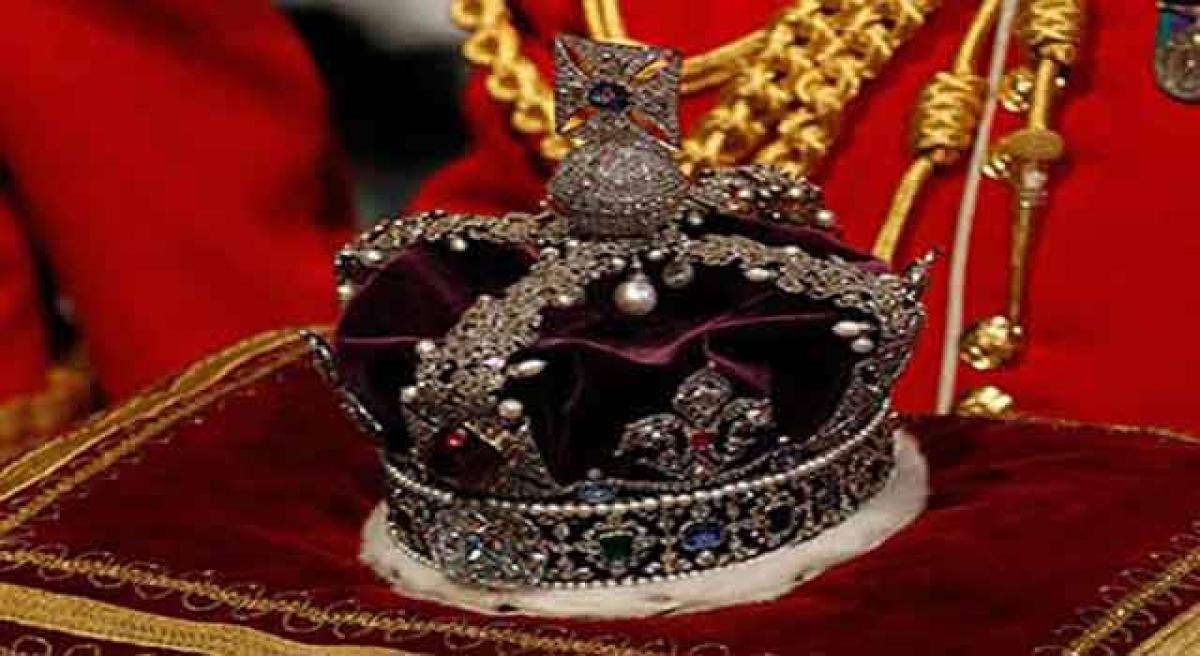 India gives up Kohinoor