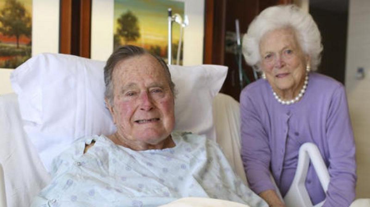 Former US prez George Bush senior out of intensive care, wife Barbara discharged