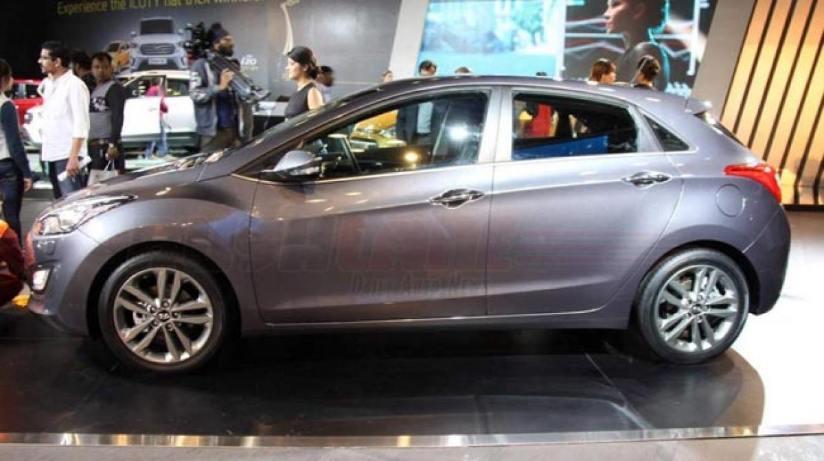 Check out: Hyundai i30 features Auto Expo 2016