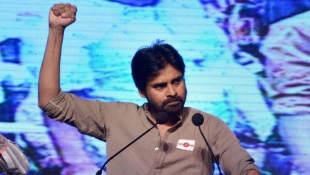 Pawan Kalyan to stand by farmers