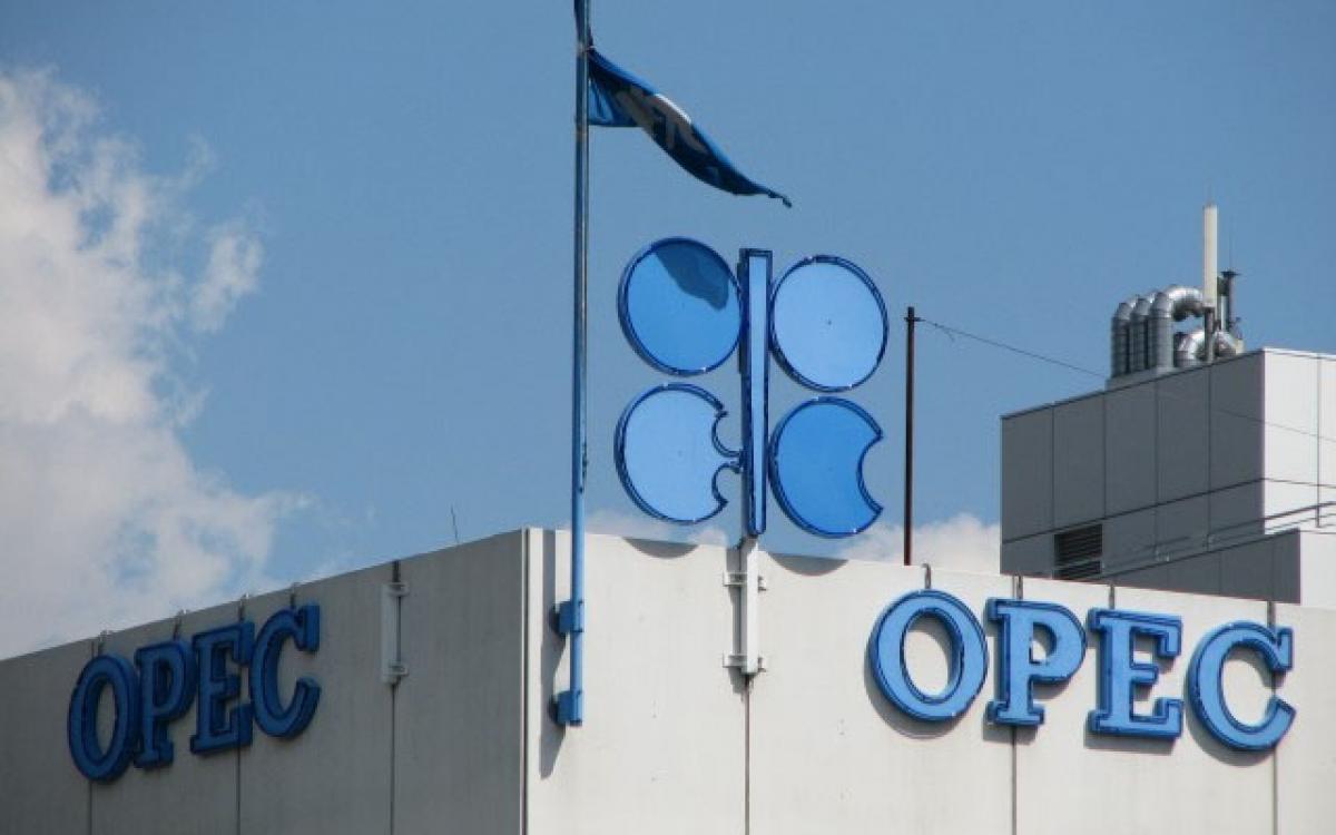 OPEC daily basket price drops by over $2