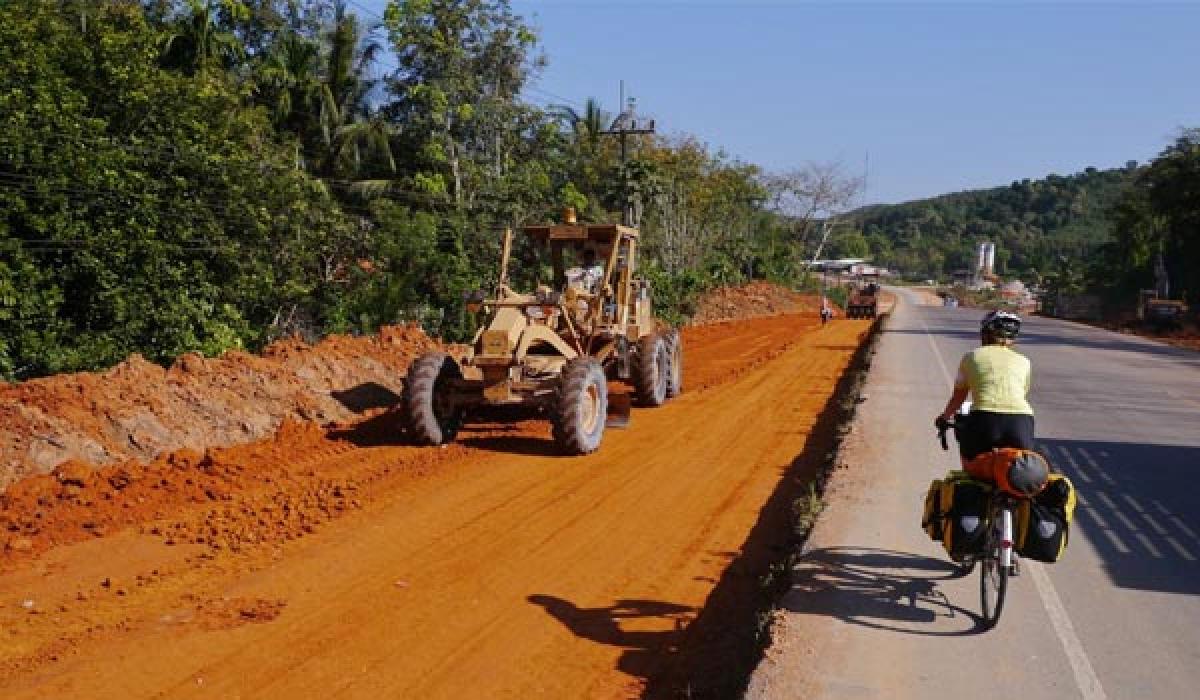 Withdraw plan for road widening at One Town: Oppn