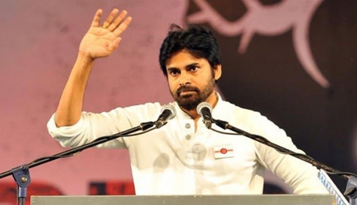 Pawan Kalyan to hold public meet in Anantapur for special status