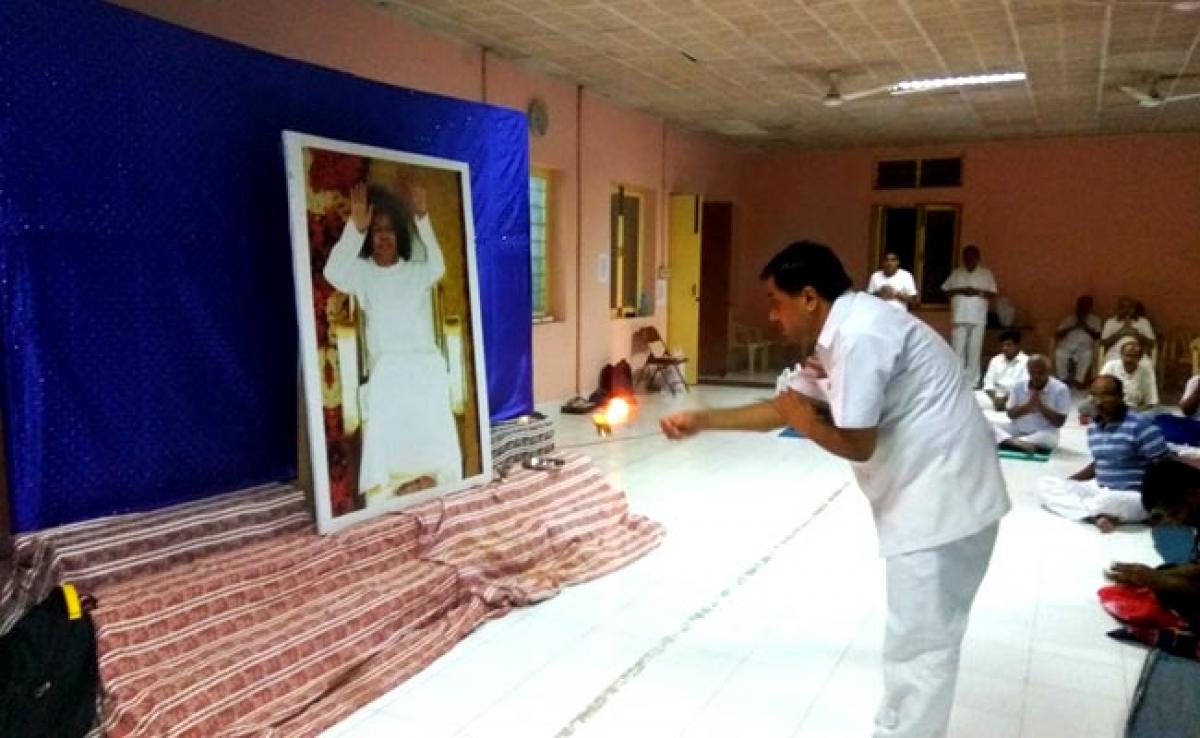 Photos: The Sathya Sai Yoga Sadhana Workshop at Prasanthi Nilayam