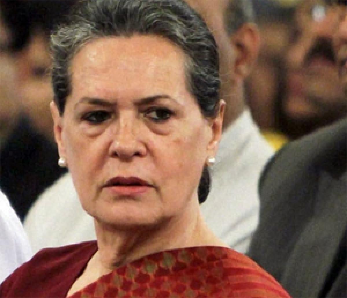 Sonia accuses Modi of U-turns, falsehoods