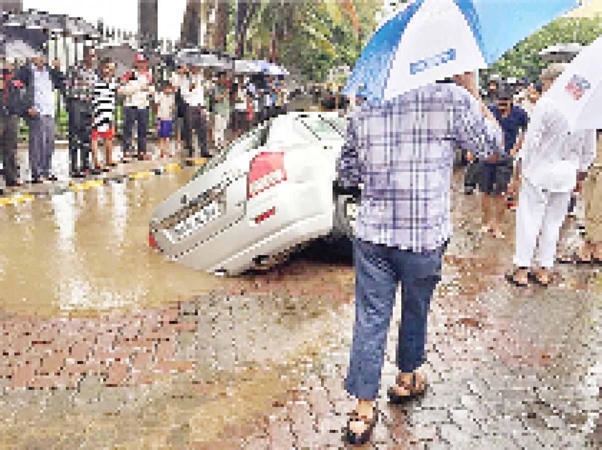 Navy gears up to help Mumbaikars