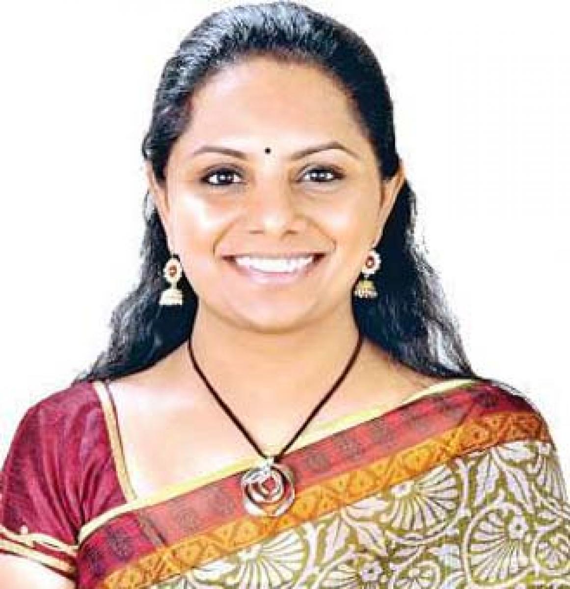 Kavitha asks Maoists to join mainstream