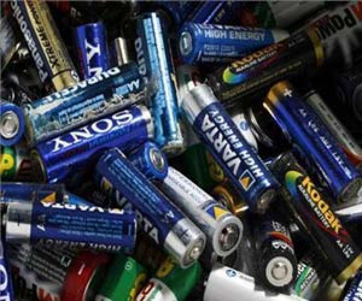 Scientists develop re-chargeable non metallic eco battery