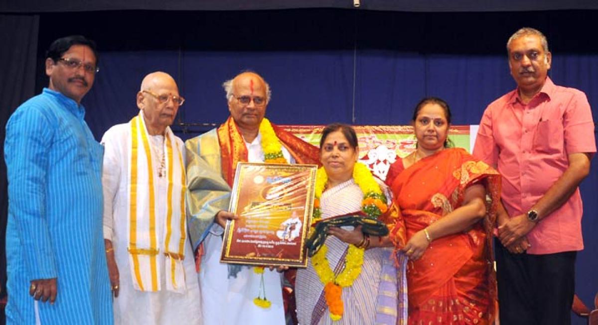 Swarajhari felicitates Palaparthi Nageswara Rao 