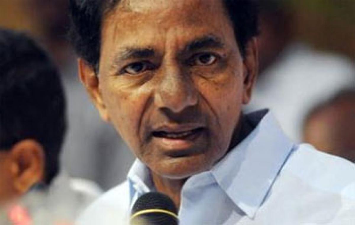 KCR urges Fadnavis for early completion of Lendi project