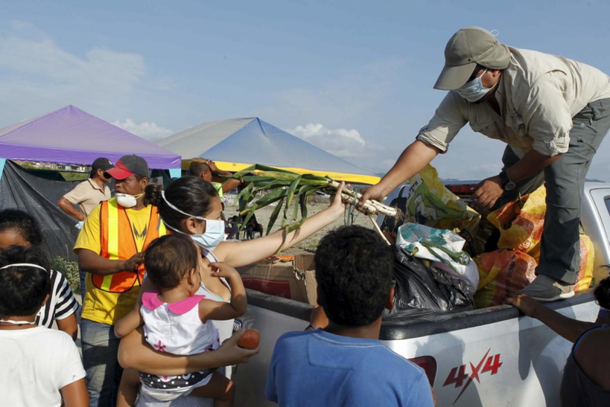 Quake toll reaches more than 600 as aftershocks spook Ecuador