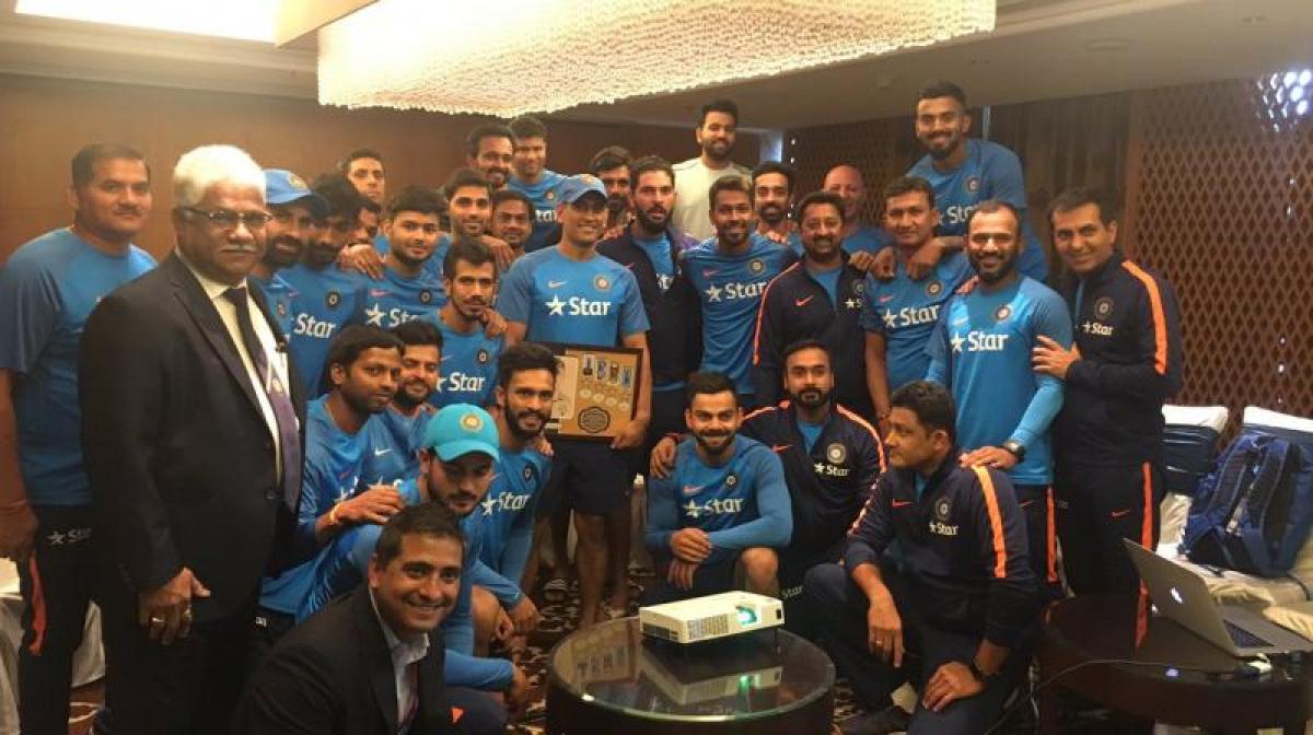 Captain Cool is 4-Star: MS Dhoni gets unique memento from Team India