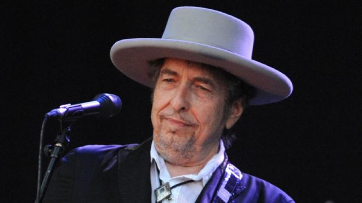 Finally! Bob Dylan responds to Nobel Prize win, wants to attend ceremony