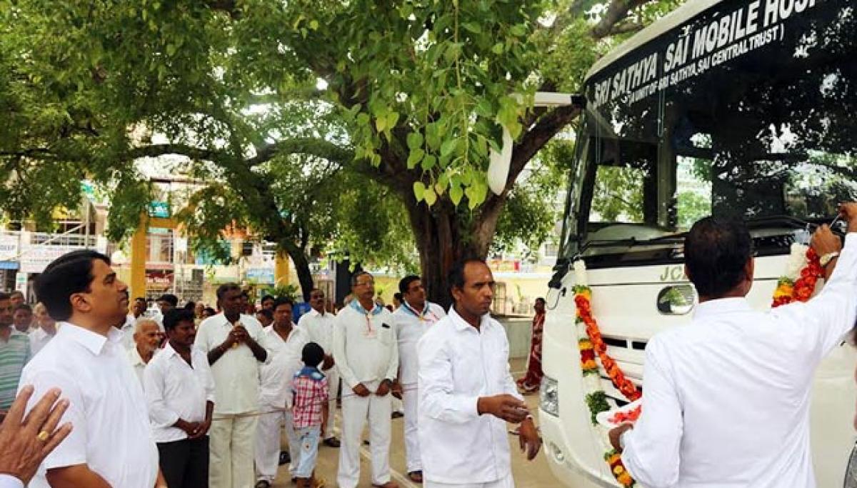 Photos: Sri Sathya Sai Mobile Hospital gets new bus