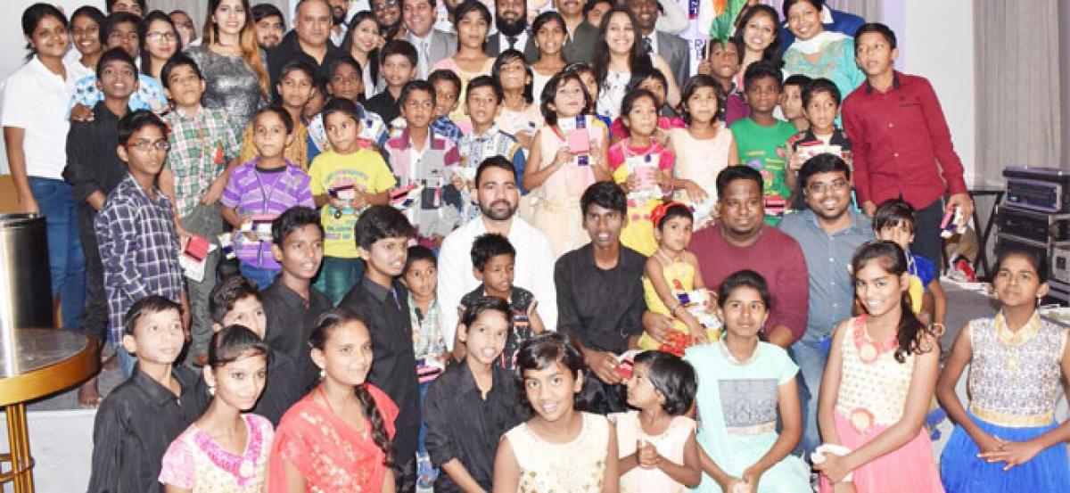 A star dining experience for orphans