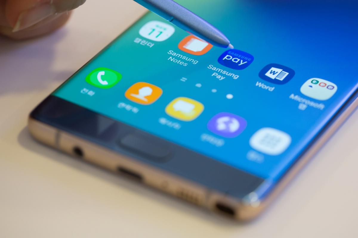 Samsung sued after man suffered severe burns in smartphone explosion