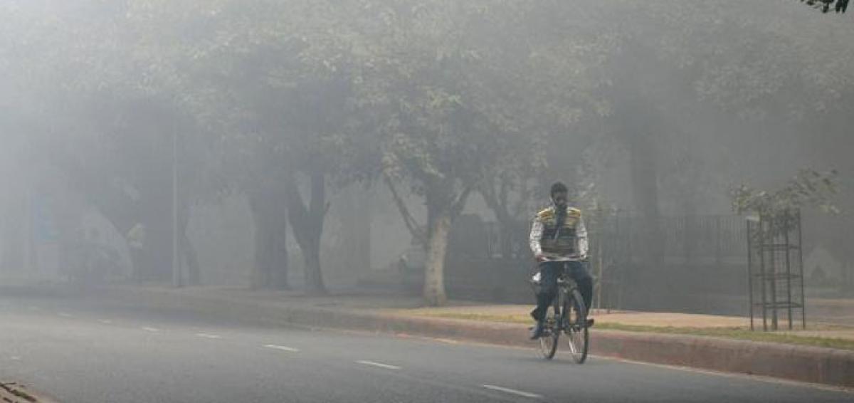 Foggy Thursday morning in Delhi