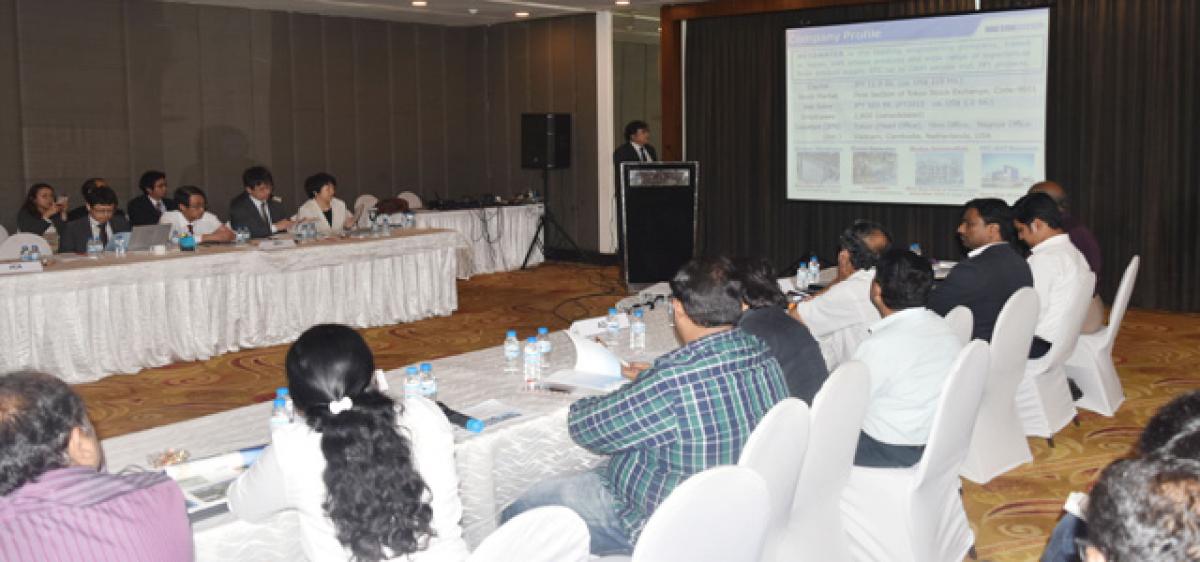 Japanese delegation briefs on projects