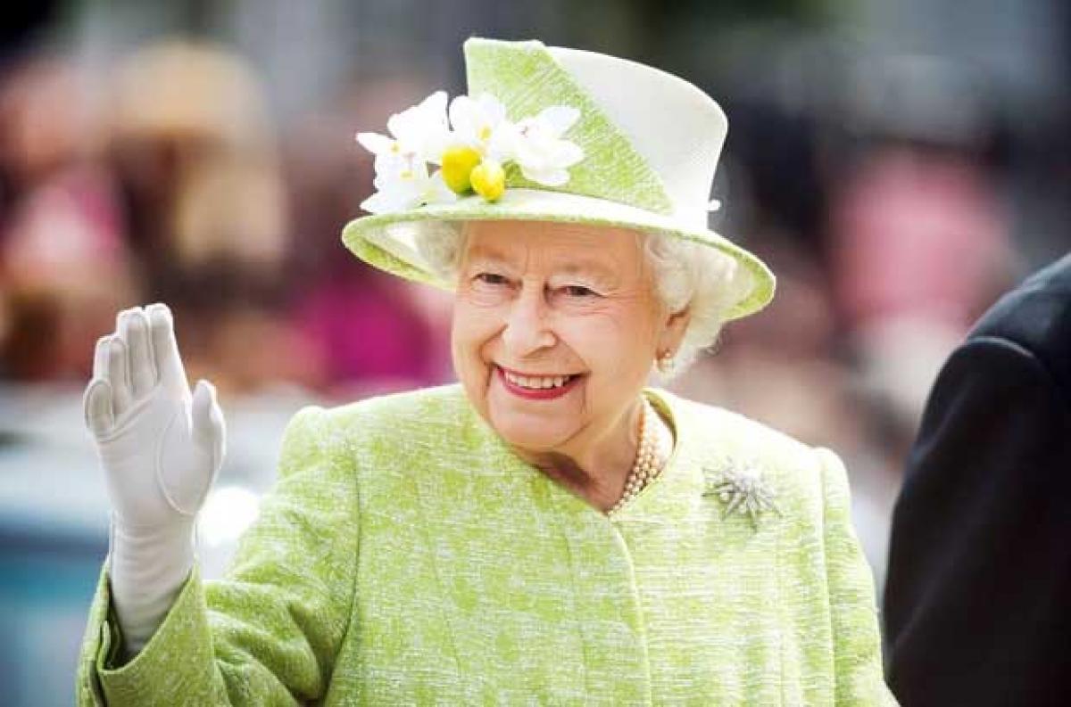 Queen Elizabeth officially opens new session of Scottish parliament