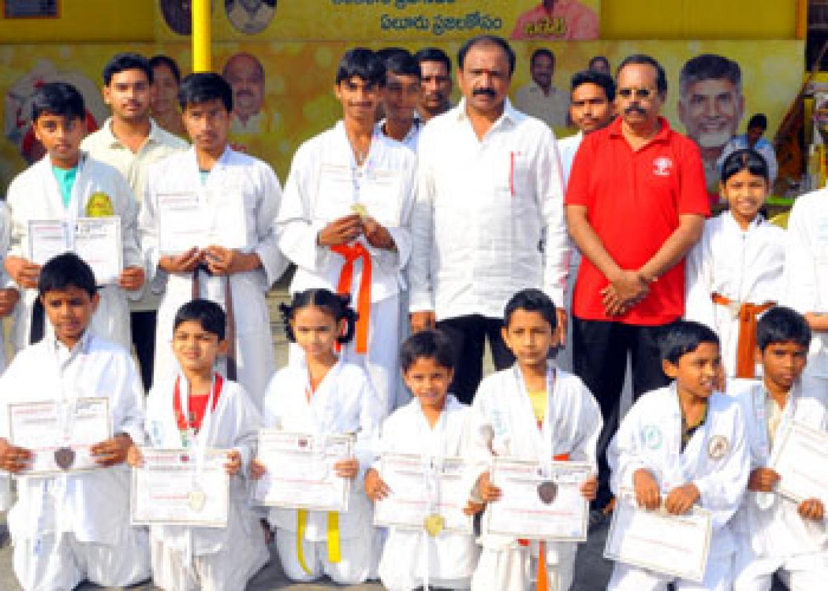 Badeti felicitates karate winners