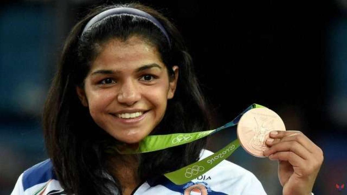 Delhi govt to present Rs 1 Cr award prize for Sakshi Malik