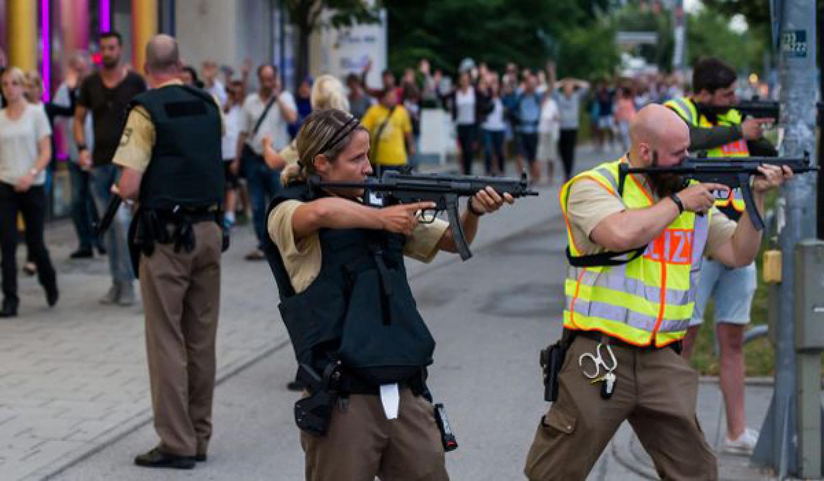 German govt asks people to stockpile food and water in case of attacks