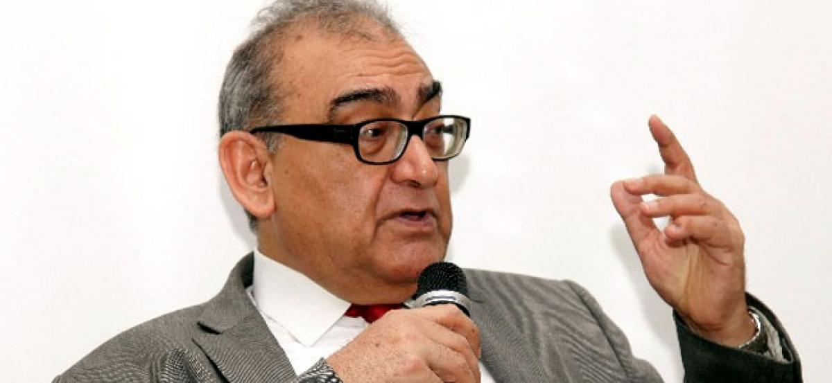 Justice Markandey Katju moves SC for early hearing of contempt case