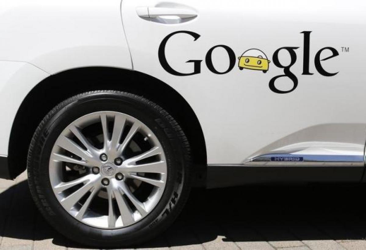 Google self-driving car begins road tests