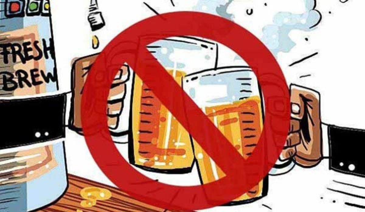 Kerala Government  drops plan for online liquor sales