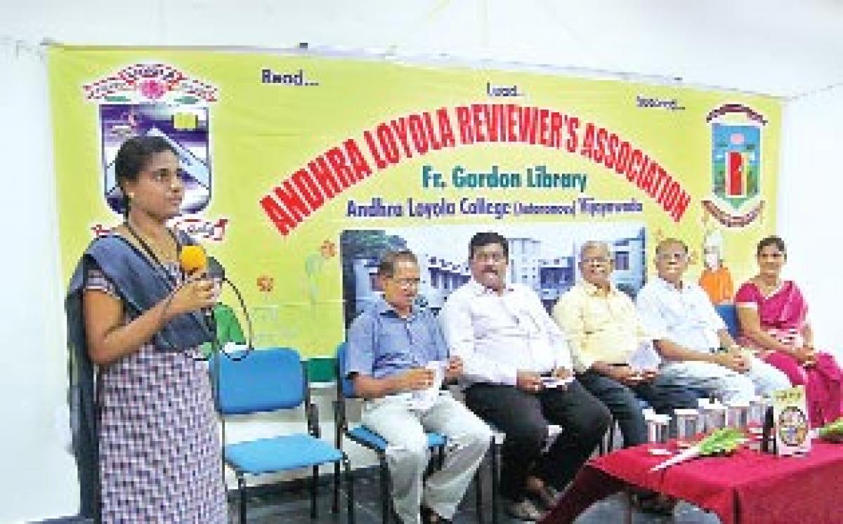 Book review session marks Literacy Day