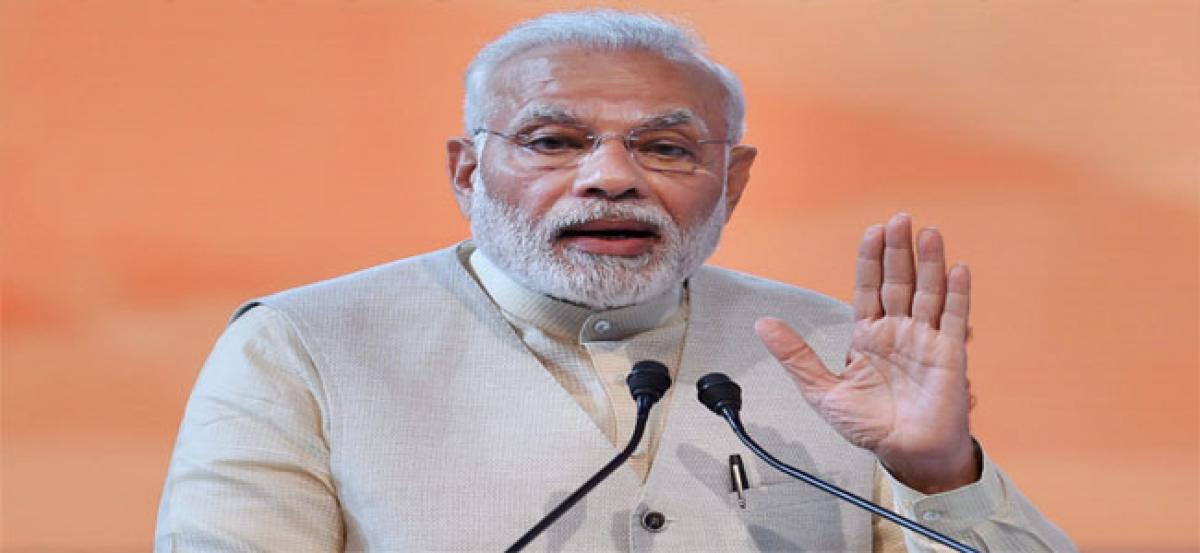 PM urges scientists to spend time with students