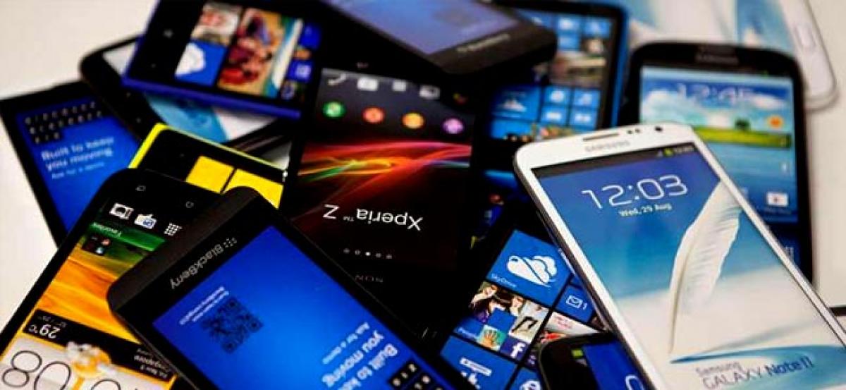 4G adoption up as 53% Indians bought smartphones online in 2016: Deloitte