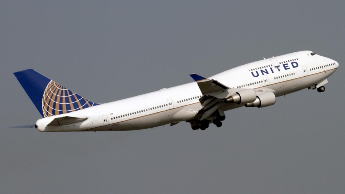 United Airlines denies claims by Missouri woman on being asked to urinate in cup