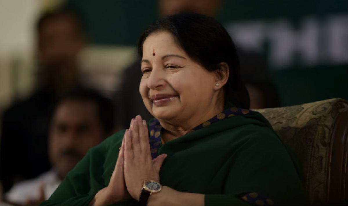 Jayalalithaa to be sworn in as TN CM today for second consecutive term