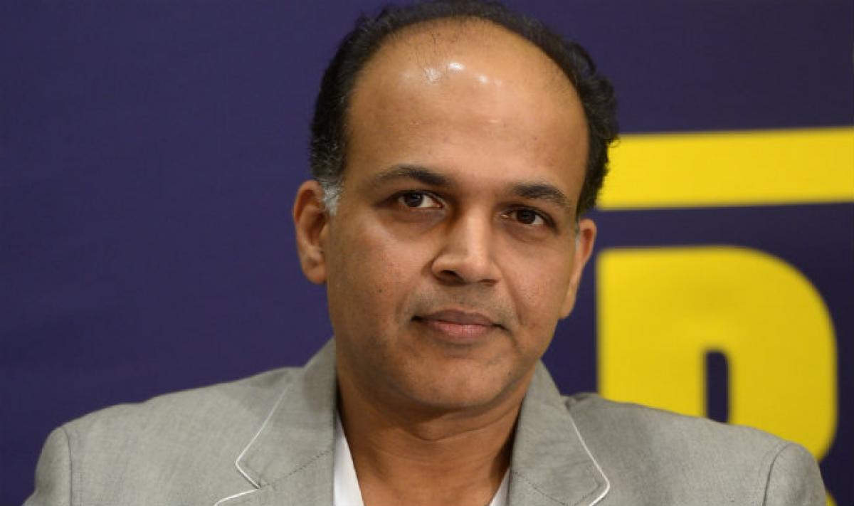 Gowariker watches regional channels for talented actors