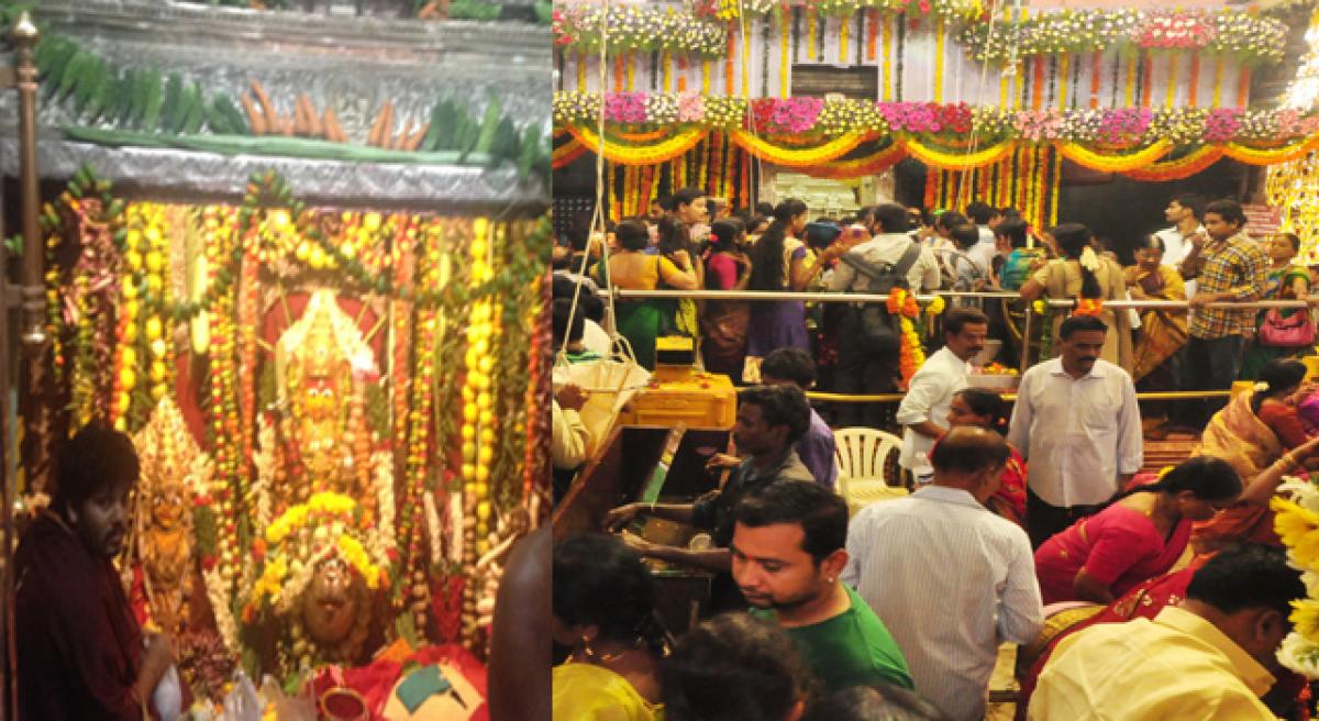 Colourful bonalu festivities at Ujjaini Mahankali Jatara