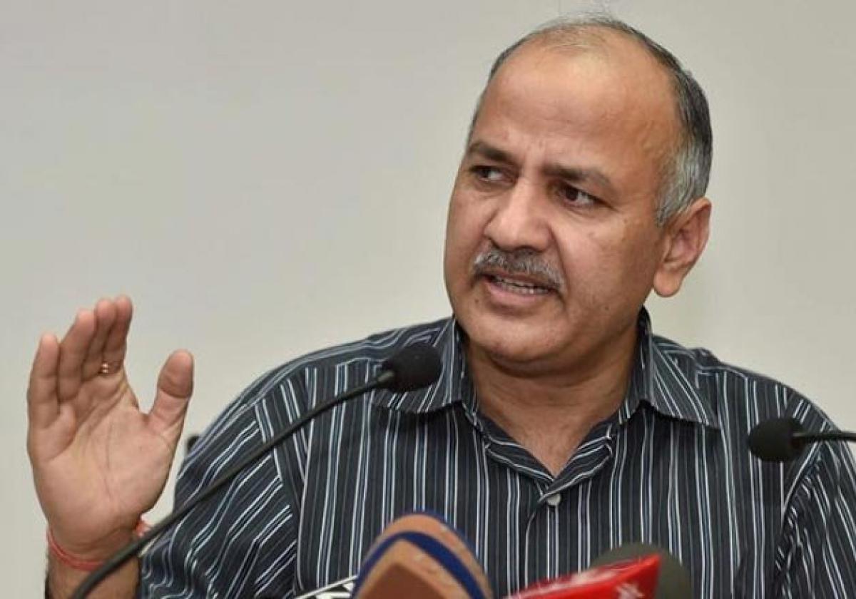 AAPs Prashant Bhushan sends legal notice to Manish Sisodia