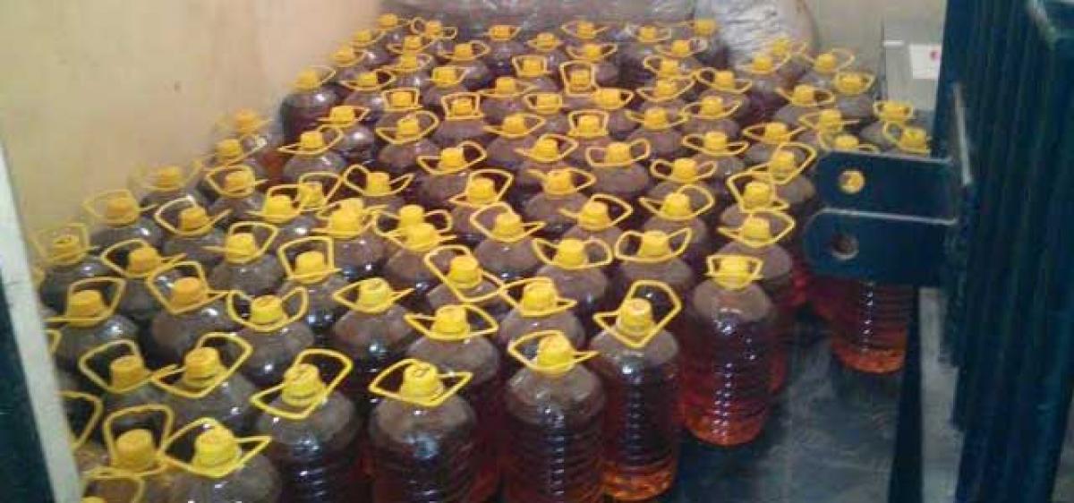 Rachakonda Cops raid fake oil unit in Aler