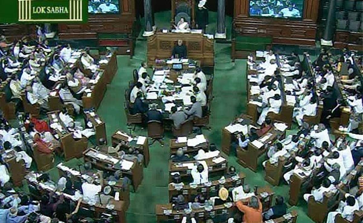 Demonetisation: Opposition plan to bring adjournment motion in Lok Sabha