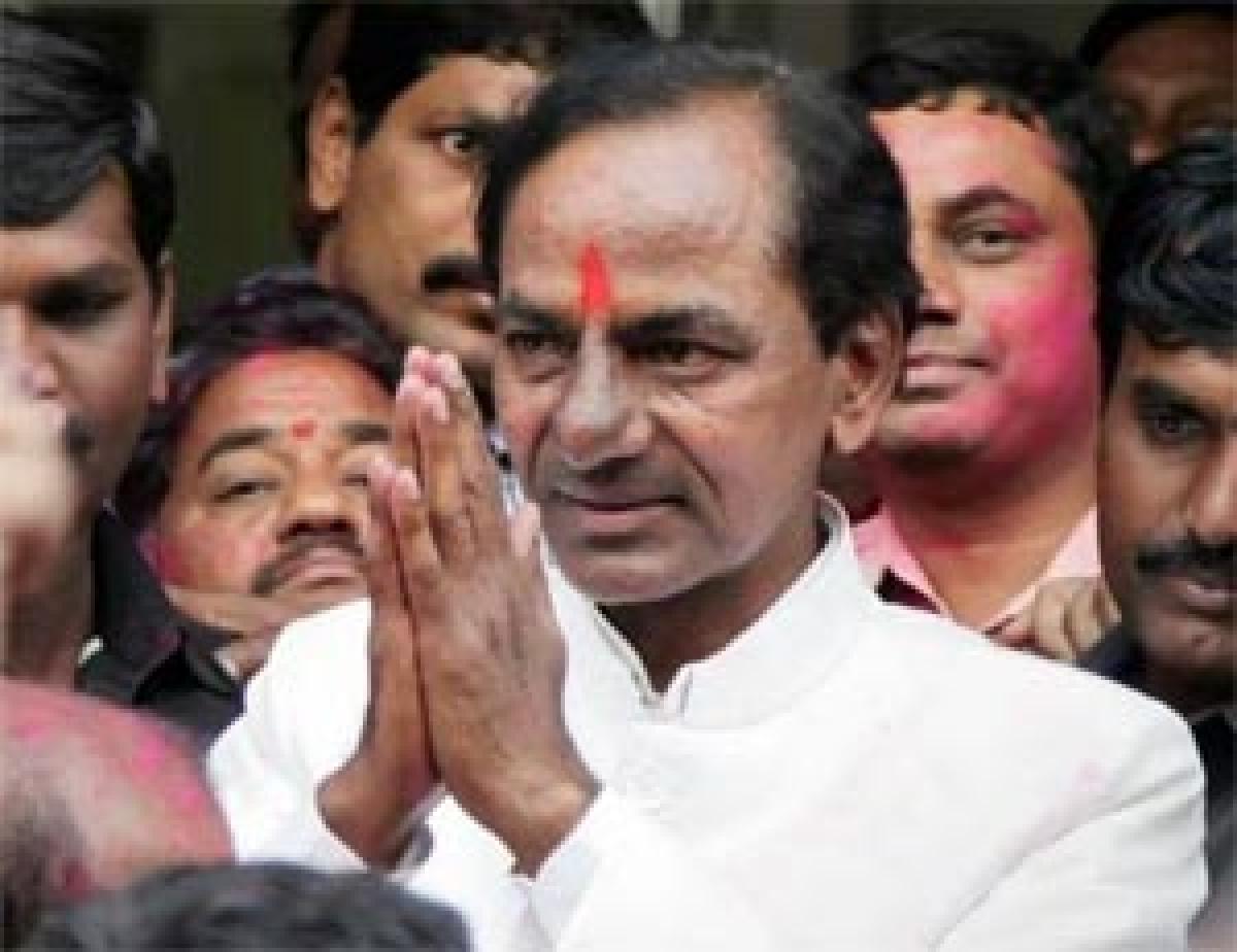 KCR grants aid to Parandham