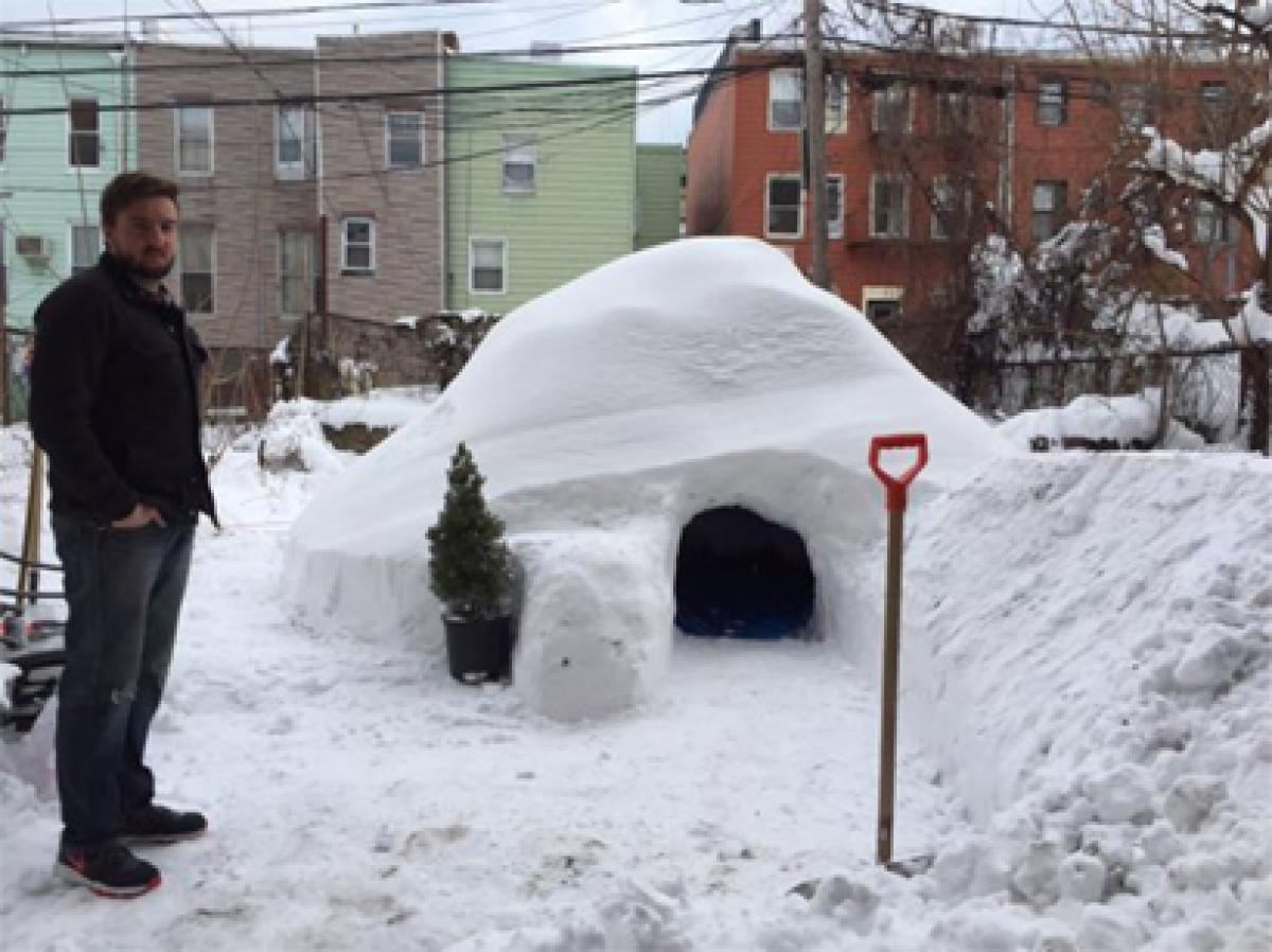 New Yorker advertises igloo in his backyard as boutique getaway for $200 a night