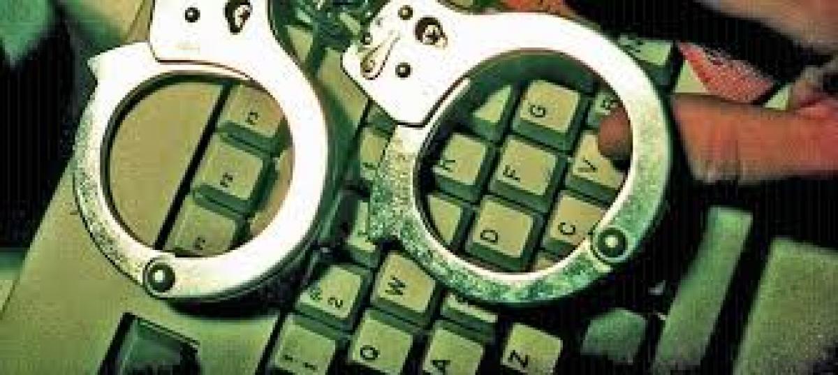 Ex Nigerian cop among 3 held for online fraud